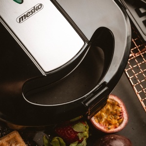 SANDWICH MAKER 3 IN 1 1000W MS 3045 MESKO - Img 3