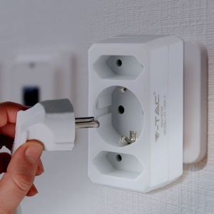 ADAPTOR 3 PRIZE 2X2.5A SI 1X16A MAX 3680W - Img 3