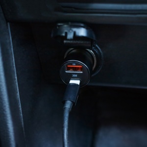 INCARCATOR AUTO 1XUSB 20W + 1X USB-C 60W + CABLU USBC - USB-C - Img 9