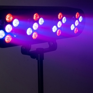 LED BAR 4X7X1W RGBW + TREPIED - Img 8