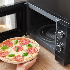 CUPTOR CU MICROUNDE 20L 700W SENCOR - Img 4