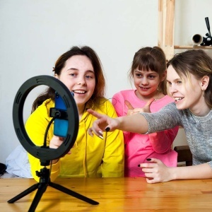 SELFIE RING LIGHT 10" CU TREPIED - Img 4