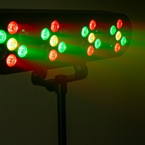 LED BAR 4X7X1W RGBW + TREPIED - Img 9