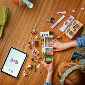 LEGO FRIENDS MAGAZIN DE MUZICA SI APARTAMENT 42653 - Img 3