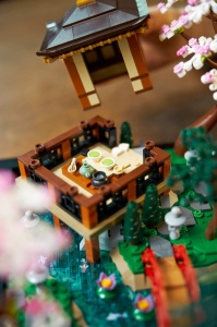 LEGO ICONS GRADINA SERENA 10315 - Img 5