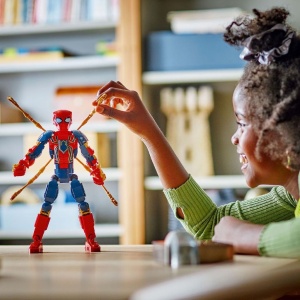 LEGO MARVEL SUPER HEROES OMUL PAIANJEN DE FIER 76298 - Img 3