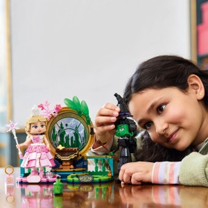 LEGO WICKED FIGURINELE ELPHABA SI GLINDA 75682 - Img 2
