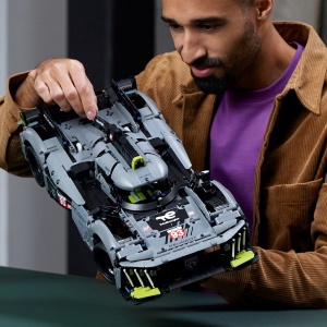 LEGO TECHNIC PEUGEOT 9X8 24H HYBRID HYPERCAR 42156 - Img 2
