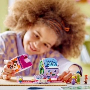 LEGO DISNEY DISNEY PIXAR CUBURI CU EMOTII 43248 - Img 2