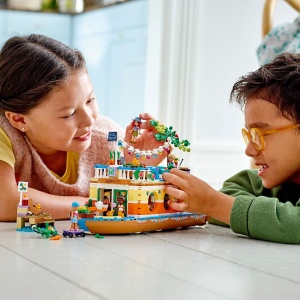 LEGO FRIENDS CASUTA PLUTITOARE 41702 - Img 3