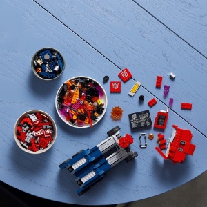 LEGO ICONS OPTIMUS PRIME 10302 - Img 3