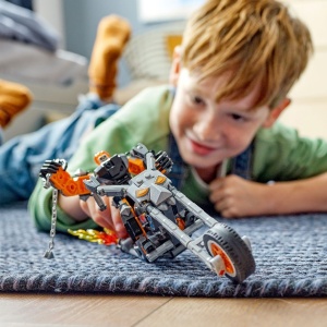 LEGO SUPER HEROES ROBOT SI MOTOCICLETA CALARETUL FANTOMA 76245 - Img 2