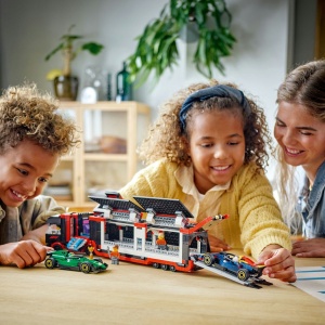 LEGO CITY CAMION F1 CU MASINILE F1 RB20 SI AMR24 60445 - Img 2