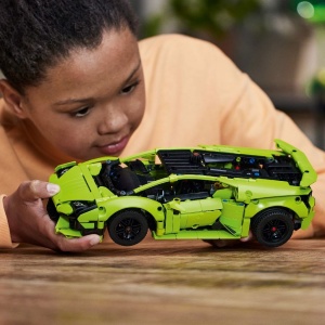LEGO TECHNIC LAMBORGHINI HURACAN TECNICA 42161 - Img 2