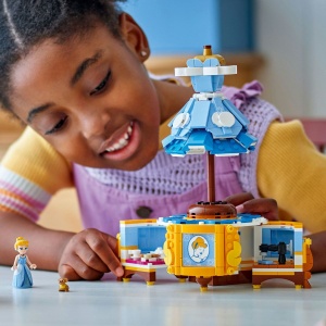 LEGO DISNEY PRINCESS ROCHIA CENURESEI 43266 - Img 2