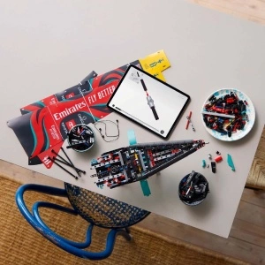 LEGO TECHNIC IAHTUL EMIRATES TEAM NEW ZEALAND AC75 42174 - Img 3