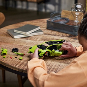LEGO TECHNIC LAMBORGHINI HURACAN TECNICA 42161 - Img 3