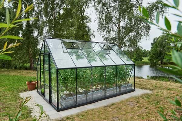 Оранжерийни халета UNIVERSAL 9,9 m², с 3 mm градинско стъкло, цвят: черен