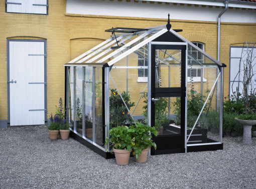 Оранжерия JULIANA COMPACT 6,6 кв.м, с 3 мм закалено стъкло, алуминий с черен цвят