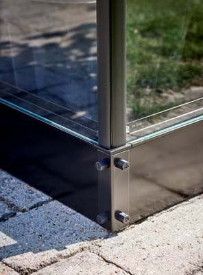 Qube 610 alapítvány - fekete