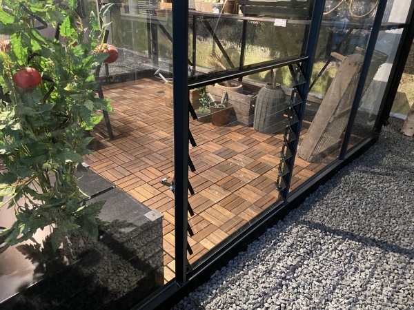 Szellőztető lamellás szellőzőrács Rács üveglamellákkal - Compact