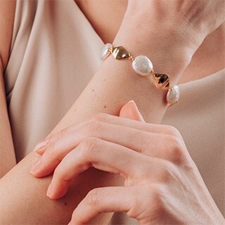 Perlen Armbänder
