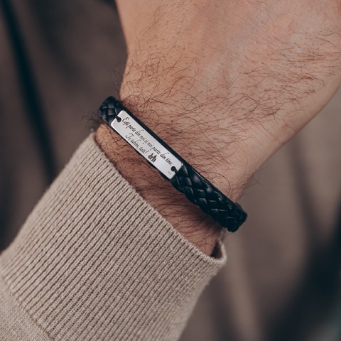 Brățară Bărbați Piele Dublată și Plăcuță Argint 925 Personalizată – Model Legământ