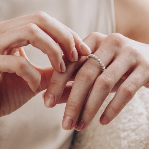 Rhodinierter Ring aus Sterlingsilber mit Rhodium und Perlen - Eleganz und Raffinesse - Img 6