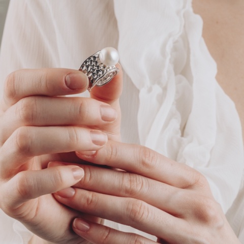 Offener Ring aus Sterlingsilber und weißer Zuchtperle - Img 4