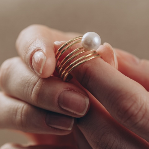 925 Sterling Silber vergoldeter verstellbarer Ring mit weißer Perle, freie Größe, glänzend - Img 5