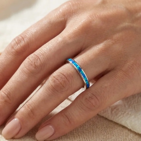 Inel Fin Damă din Argint 925 cu Opal Albastru Reconstituit – 2 mm