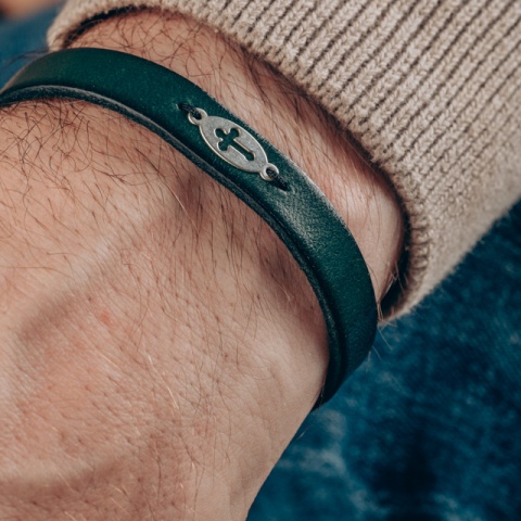 Echtes Lederarmband mit Kreuz aus 925er Sterlingsilber, Silberverschluss, individuell gestaltbar