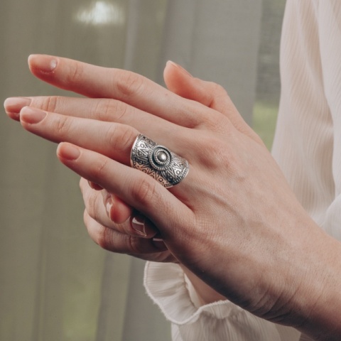 Offener Ring aus Sterlingsilber mit Sonnenmotiv, oxidiert und glänzend - Img 6