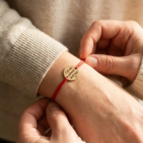Cadou pentru mamă sau fiică – brățară aur 14K cu mesaj de iubire și încurajare
