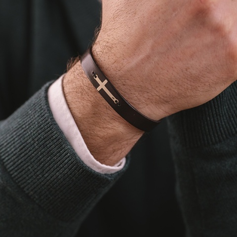 Einzigartiges S Leder- und Kreuzarmband 14k Gelbgold oder 14k Weißgold (Verschluss aus Edelstahl) - Img 1