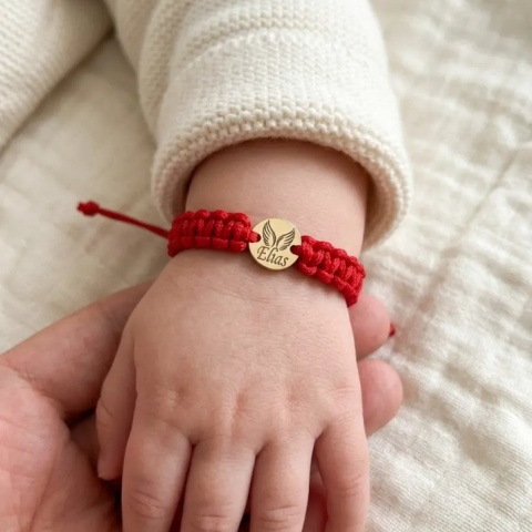 Brățară personalizată pentru copil cu bănuț din aur 14K și șnur roșu