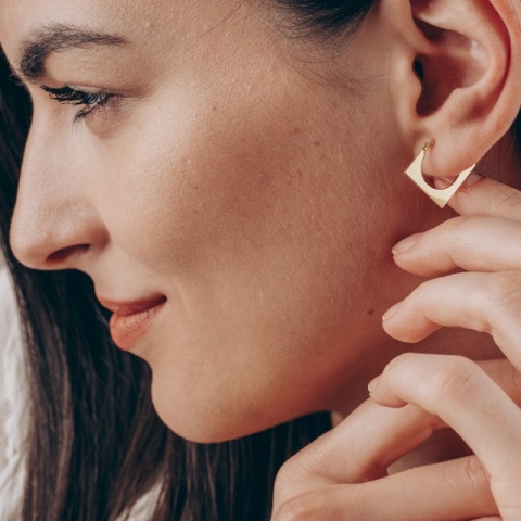 Cercei din Argint 925 cu Design Geometric – Pătrat 15mm & Cerc Aurit 11mm | Eleganță & Strălucire - Img 6
