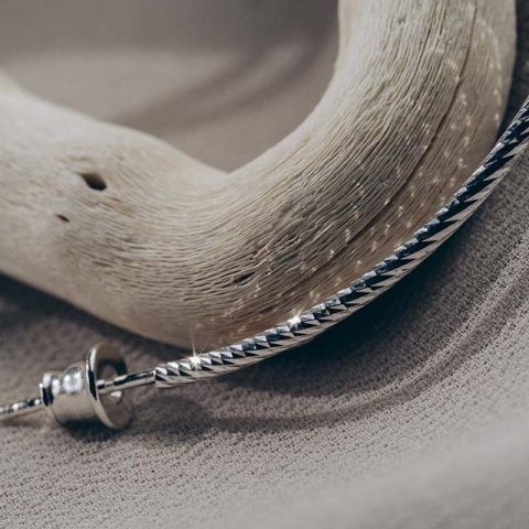 Creolen aus Sterlingsilber, 6 cm lang - Texturierter Glanz und moderne Eleganz - Img 3