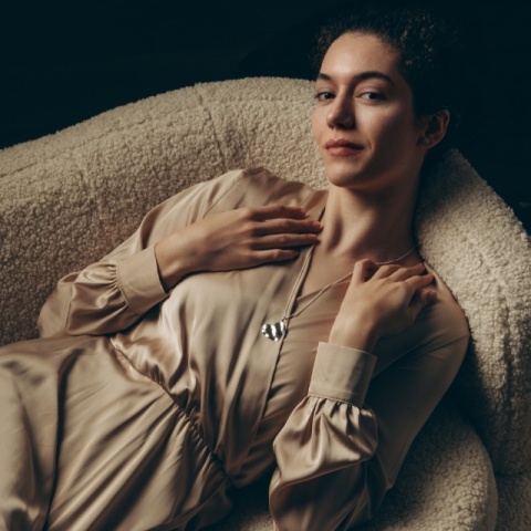 Silberne Halskette mit großem Herzanhänger - Eleganz und Vielseitigkeit