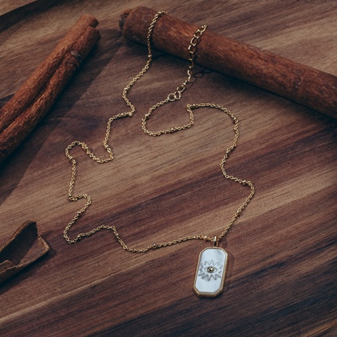 Auge des Horus Halskette aus 925 Sterling Silber mit Gold und Perlmutt überzogen