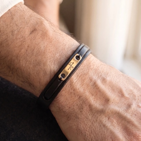 Brățară bărbați personalizată cu plăcuță aur 14K gravată