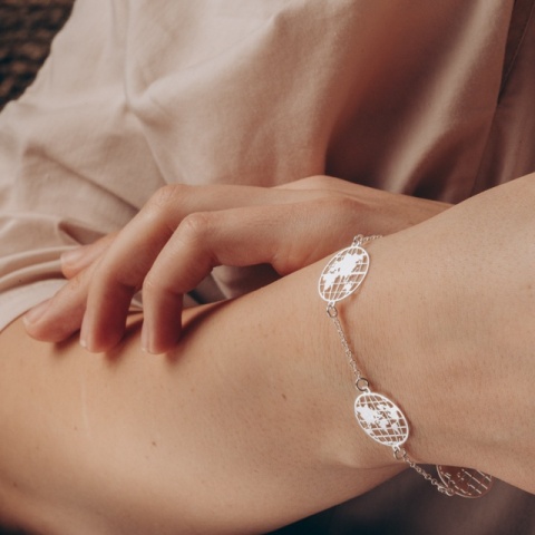 Silberarmband mit 3 Erdkugel-Anhängern - Img 4