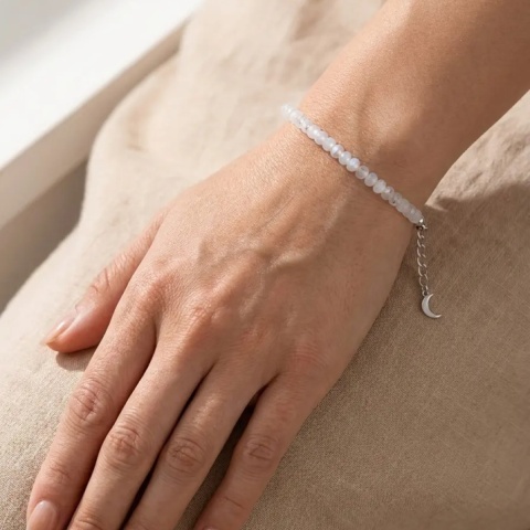 Brățară damă cu Piatra Lunii 3 mm și Semilună din Argint 925