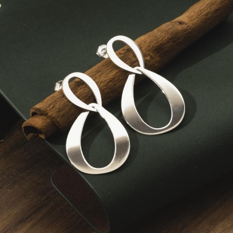 Cercei din argint 925 cu două picături inversate – design fluid și strălucire elegantă - Img 2