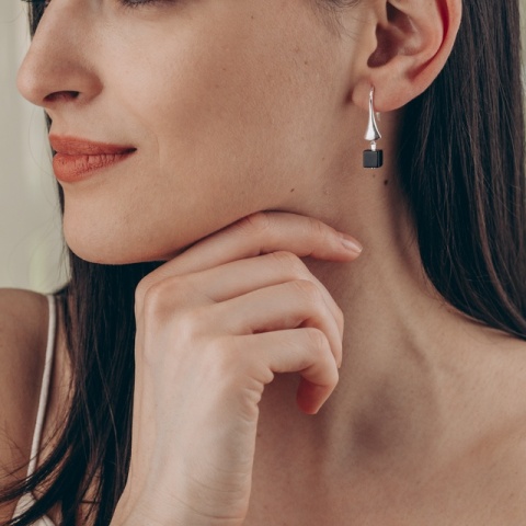 925er Sterling Silber Ohrringe mit schwarzem Onyx und Kopfmontage - moderner Kontrast und minimalistische Eleganz - Img 4