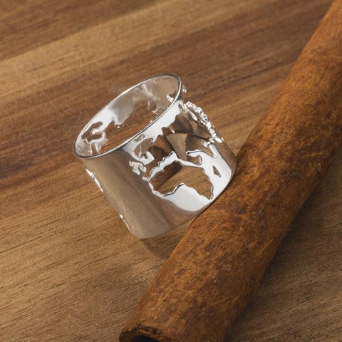 Breiter Ring aus 925er Sterlingsilber mit ausgeschnittener "Map of the World"-Musterung - Img 4