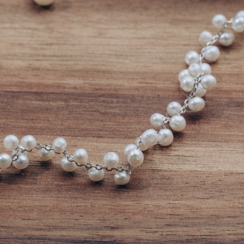 Silberne Halskette mit zarten Perlen - Choker-Modell, verstellbare Länge - Img 3