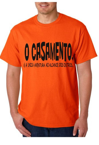 T-shirt - O Casamento é a única aventura ao alcance dos outros...