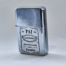 Isqueiro metálico- Gravação tipo Jack Daniels (parentesco e nome personalizado)