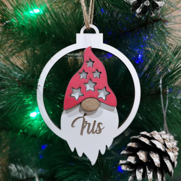 Ornamento / Bola para árvore de Natal - Gnomo Vermelho- Com nome personalizado